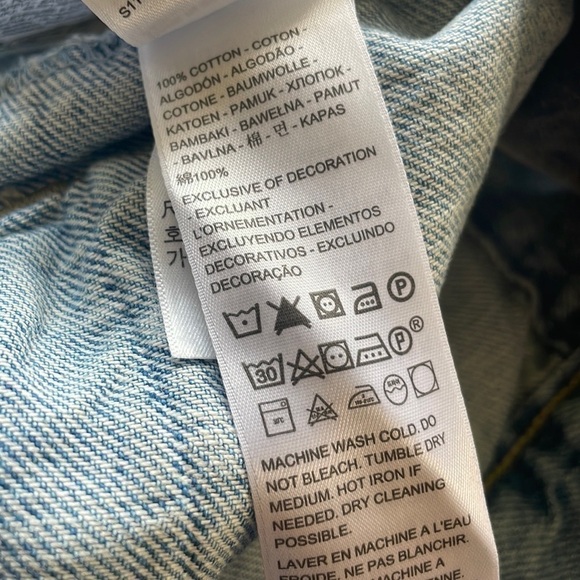 Brand New Levi's Ex-Boyfriend Trucker Jean Jacket Button Up Denim Distressed - Picture 11 of 15